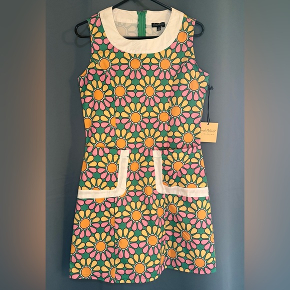 Smak Parlour Green & Pink Mod Daisy Mini Dress | 60s Style | NWT | Medium - Picture 3 of 5